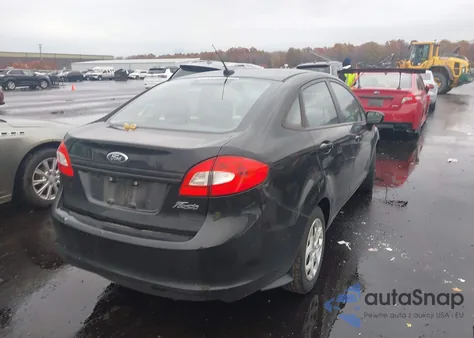 2013 Ford Fiesta S z USA, uszkodzony, nr VIN 3FADP4AJ1DM109054